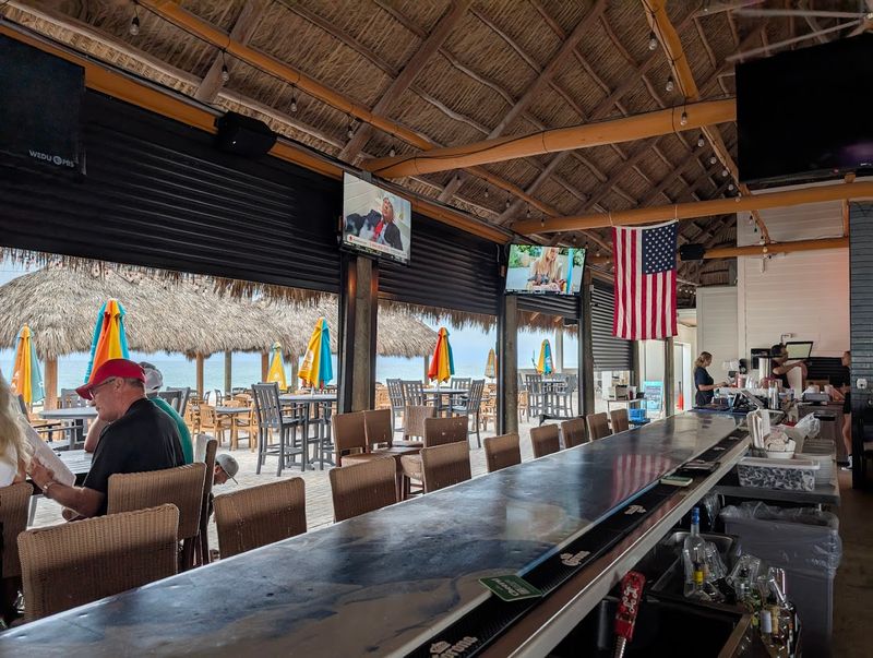 Gulf Drive Caf&eacute; & The Kokonut Hut (Bradenton Beach)