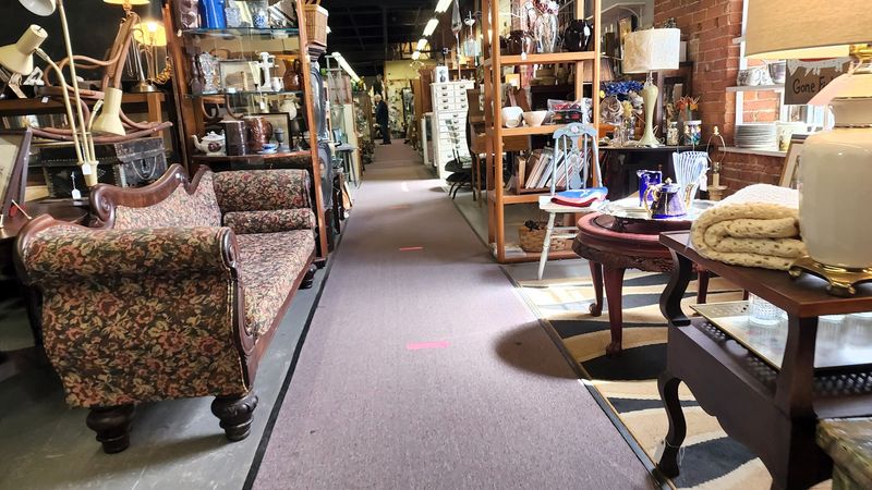 Acushnet River Antiques LLC