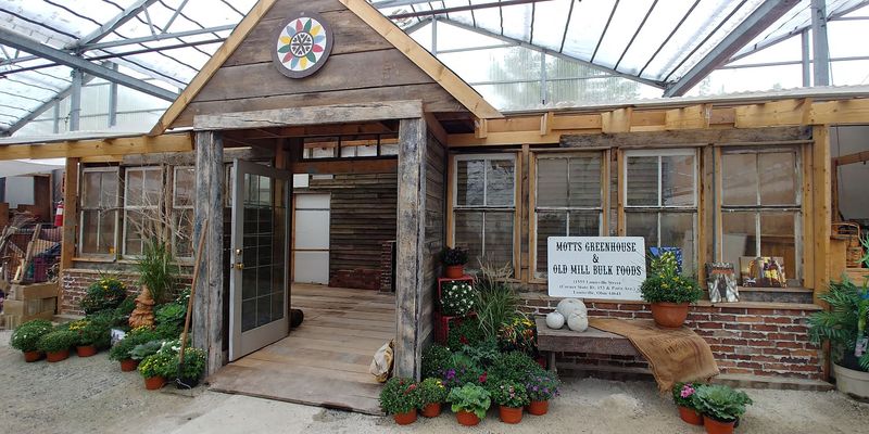 Main Street Antiques, Stark County
