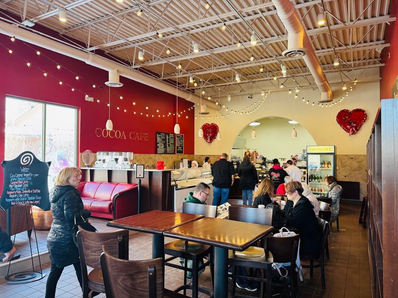 The Welcoming Caf&eacute; Experience