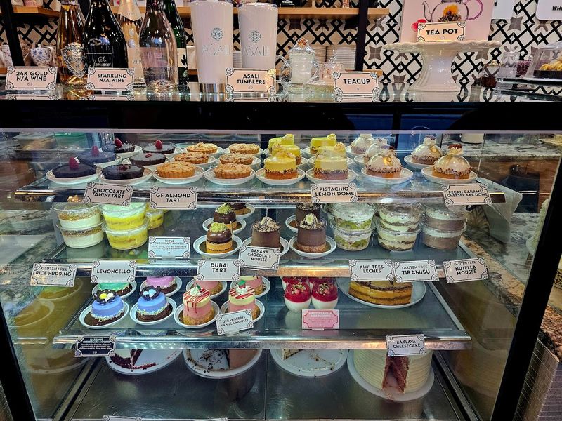 Cakes That Feel Personal, Not Showy