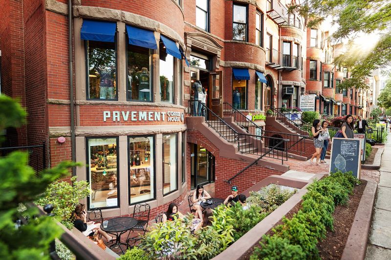 Pavement Coffeehouse &ndash; Boston