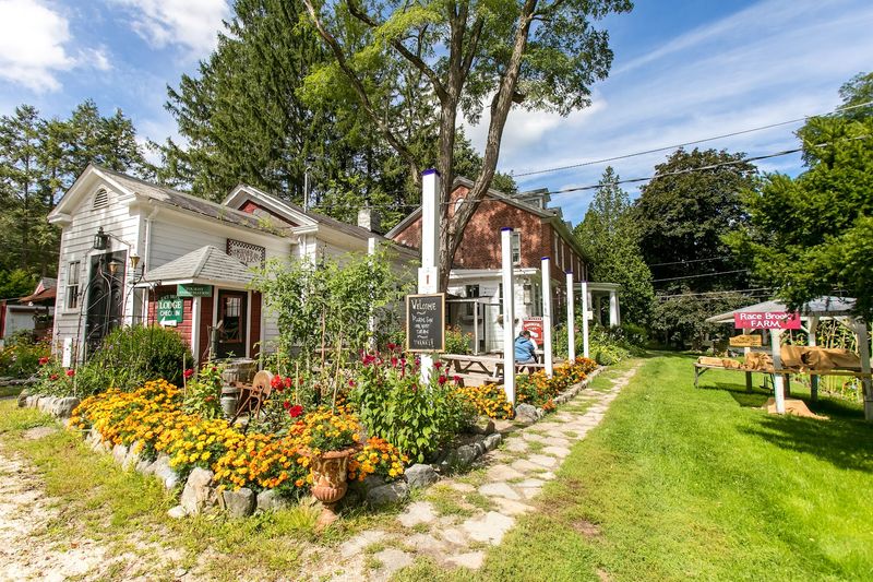 Race Brook Lodge - Sheffield, MA
