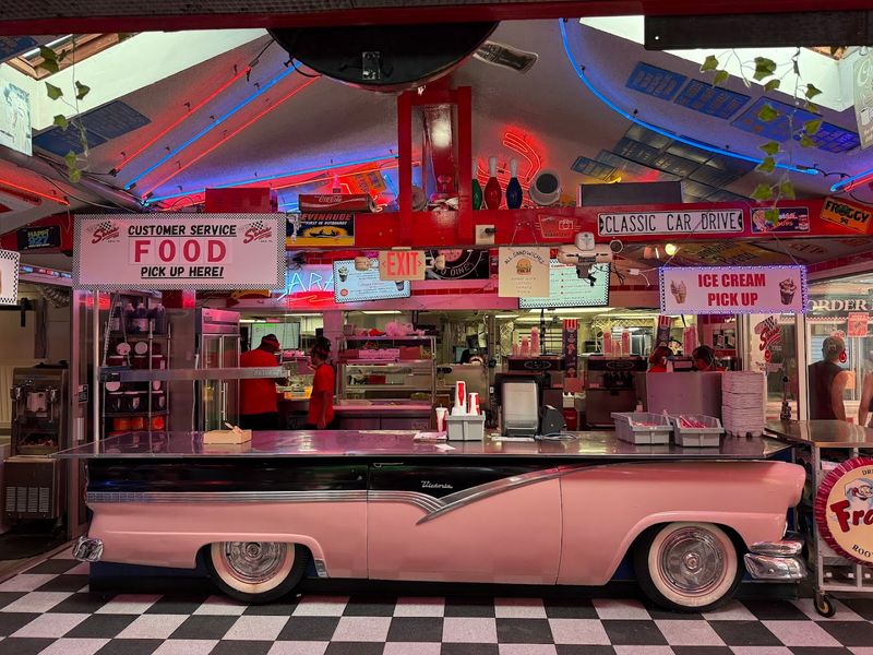 Sara's Restaurant - Erie