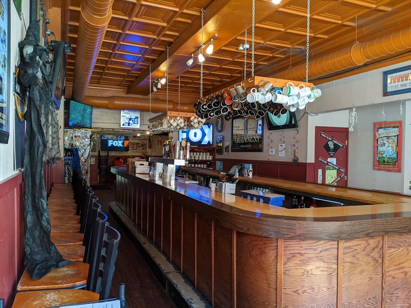 Sidelines Bar & Grill (Millvale)