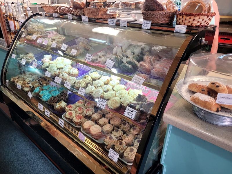 The Cottage Bakery & Caf&eacute;