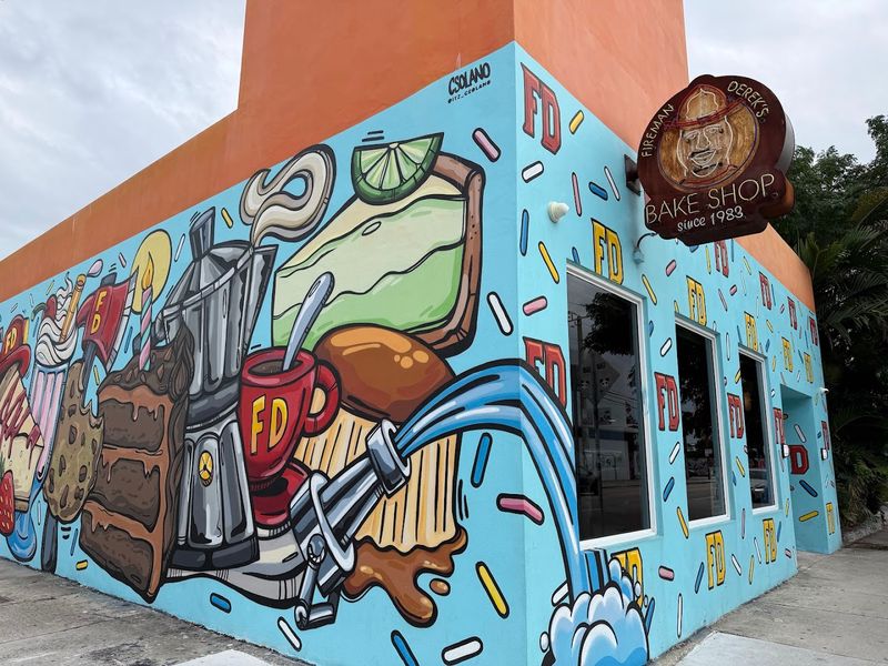 Fireman Derek’s Bake Shop (Miami - Wynwood)