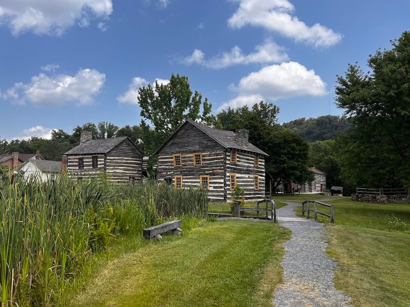 Old Bedford Village (Bedford)