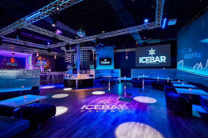 The Fire Lounge Offers Perfect Temperature Balance