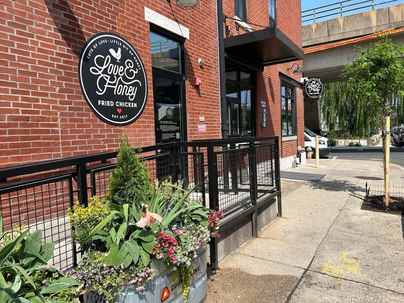 Love & Honey Fried Chicken &mdash; Philadelphia