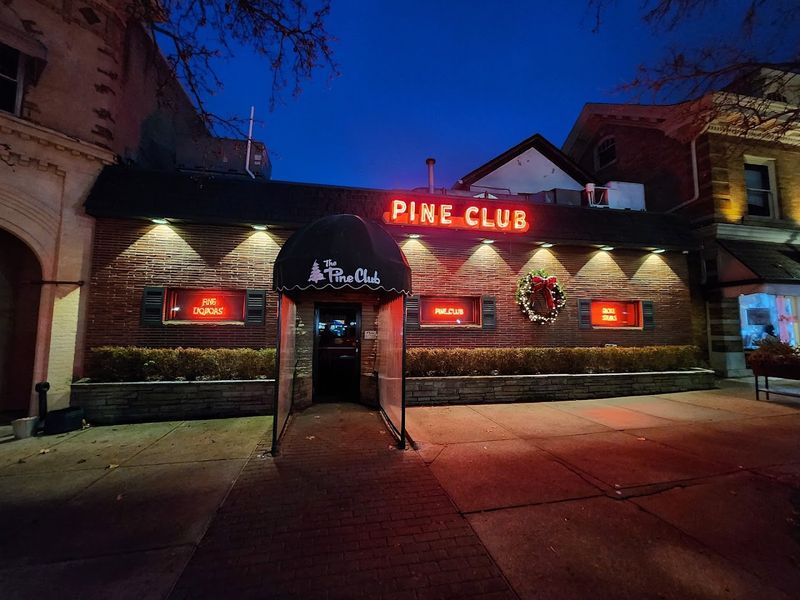 The Pine Club &ndash; Dayton