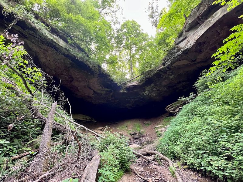 Hosak's Cave Natural Wonder