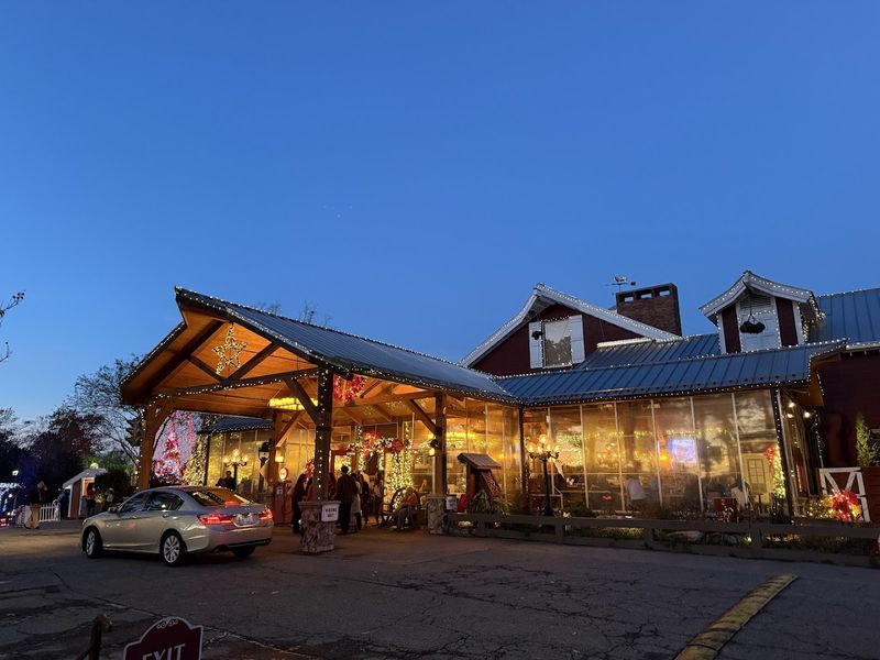 Angus Barn - Raleigh, Wake County