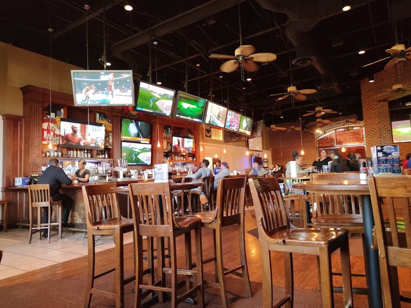 Hickory Tavern