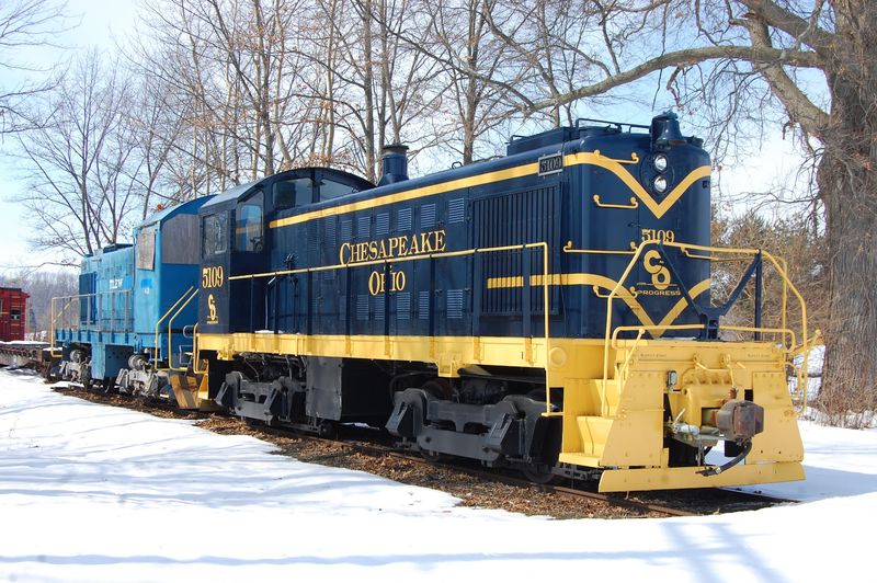 Toledo, Lake Erie & Western Railway - Bluebird Passenger Train