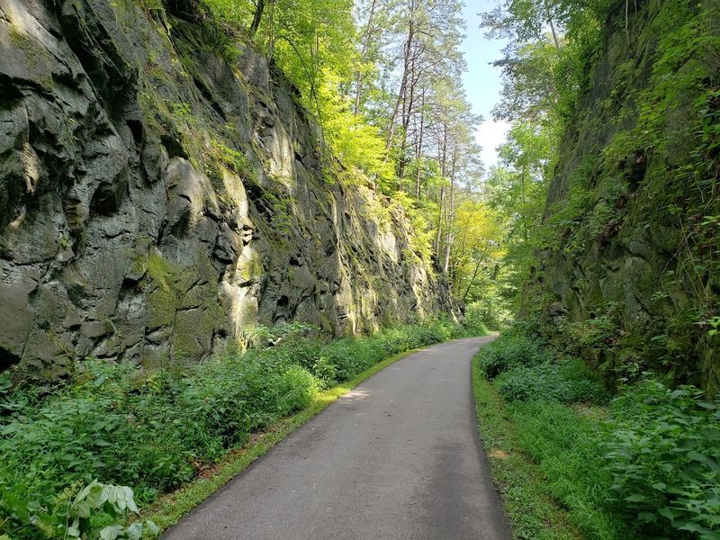 Blackhand Gorge State Nature Preserve, Licking County