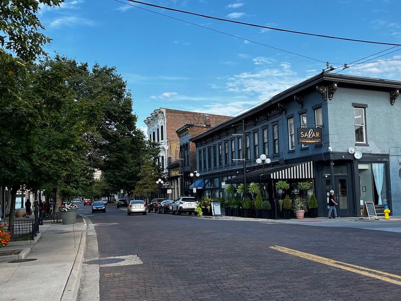 Salar Restaurant and Lounge (Dayton)