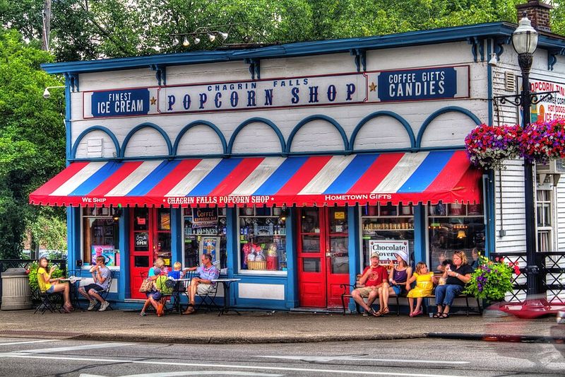Chagrin Falls &ndash; Blossom Time Festival