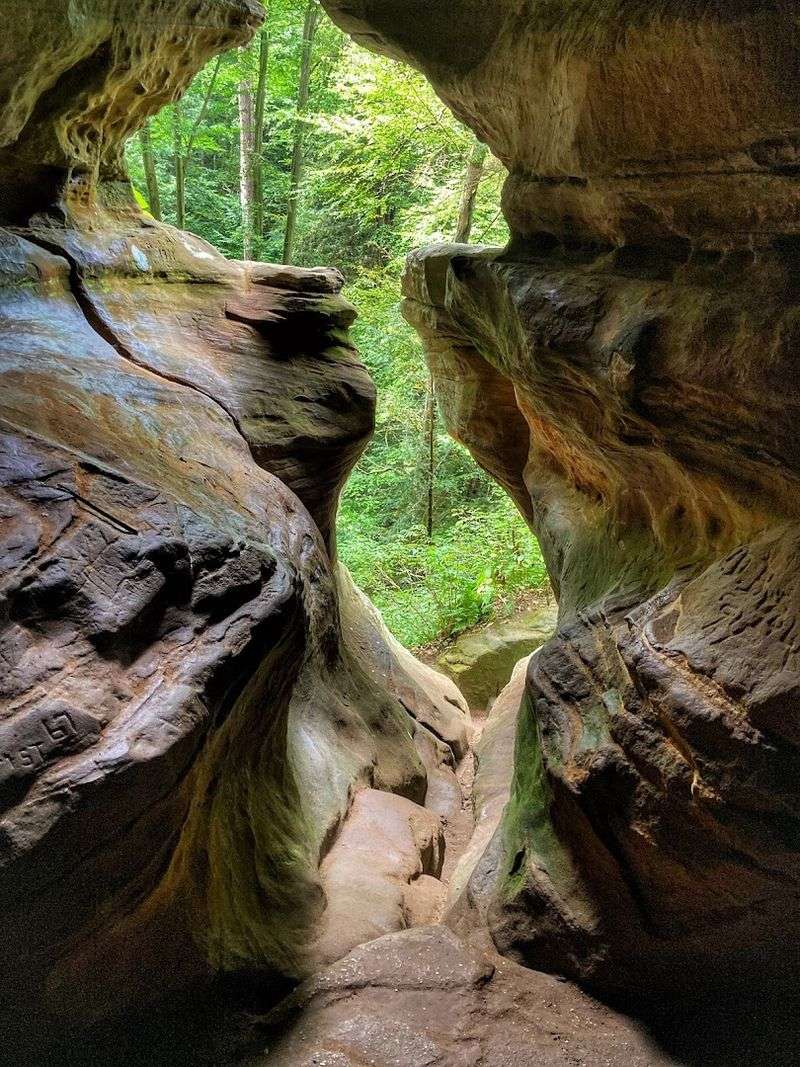 Rock House Trail - Hocking Hills State Park