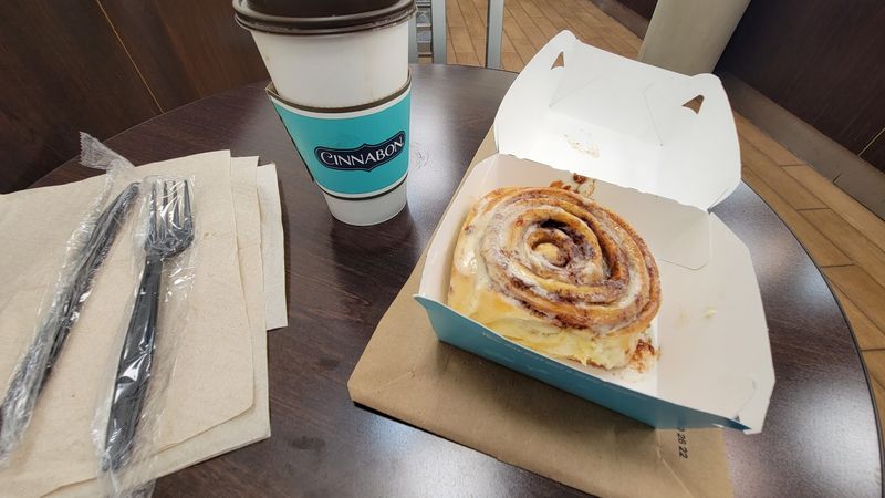 Cinnabon Hanes Mall