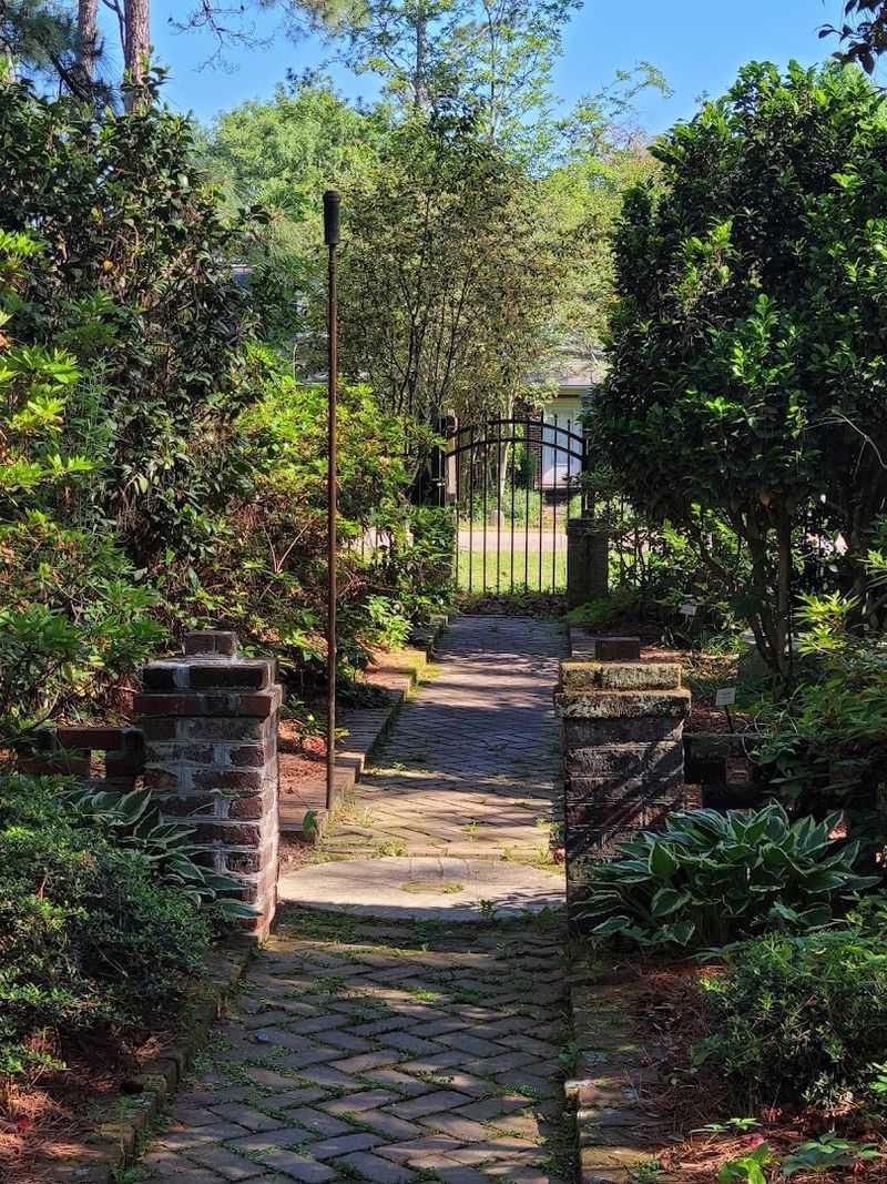 Massee Lane Gardens