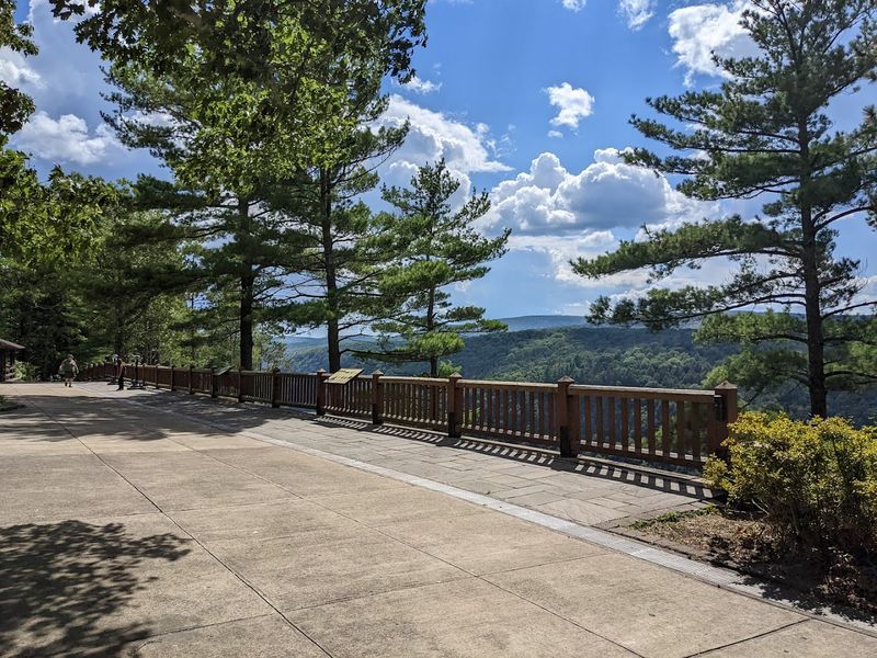 Leonard Harrison State Park