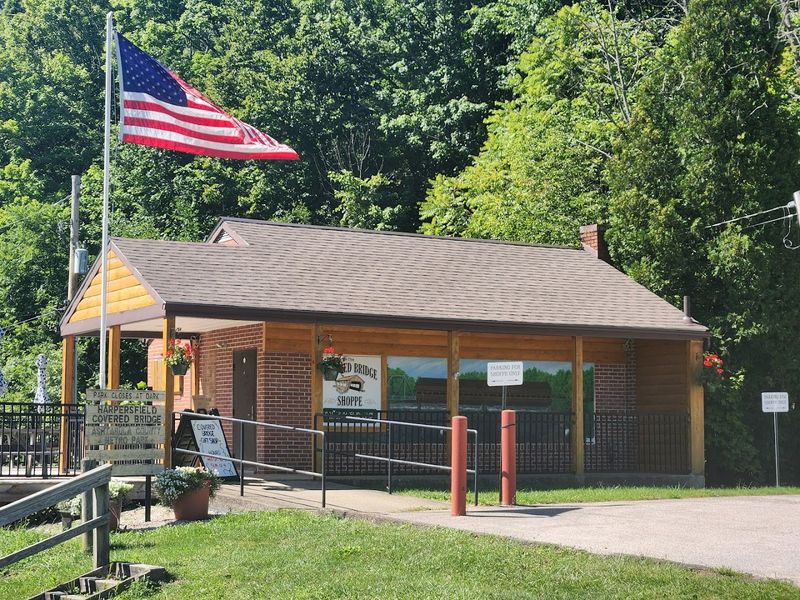 County Gift Shop and Information Center