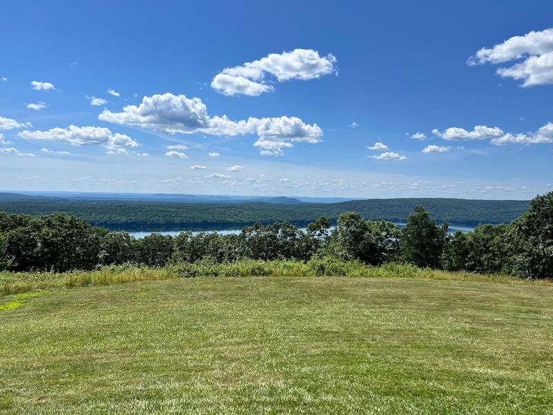 Quabbin Reservoir Trails – Central Massachusetts
