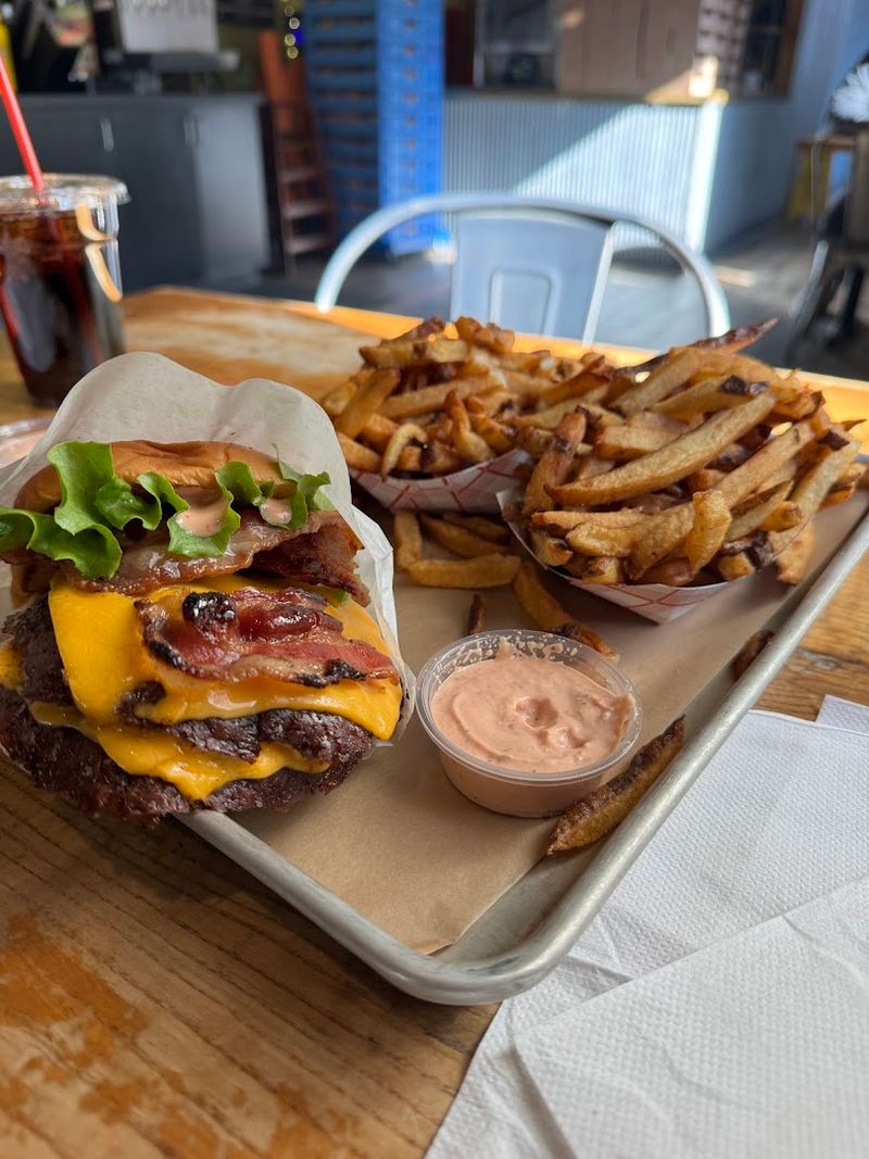 Burger Yum, West View, Allegheny County