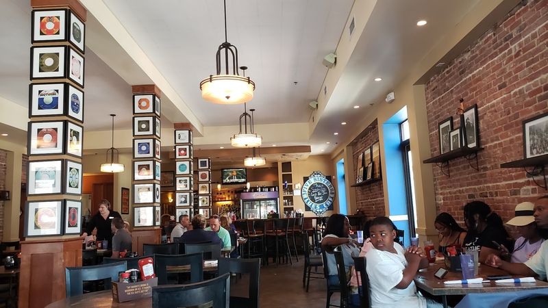 Five Sisters' Blues Café (Pensacola)