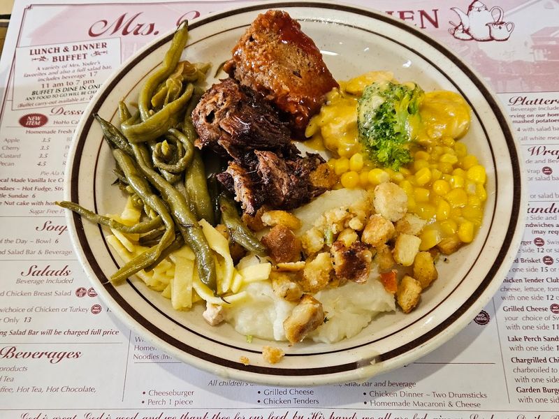 Mrs. Yoder's Kitchen - Mount Hope, Holmes County