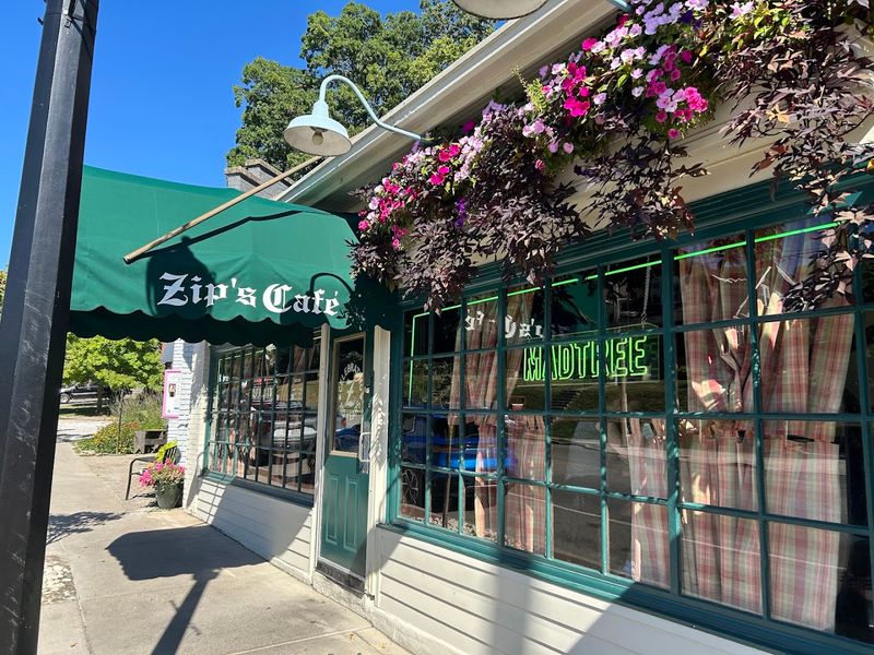 Zip's Drive In &ndash; Cincinnati