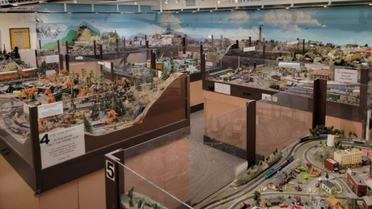 Dollhouses, Model Trains, And Childhood Nostalgia Make This Massachusetts Museum Worth The Detour