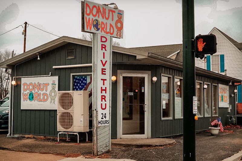 Donut World Co 