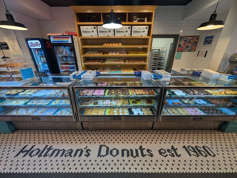 Holtman's Donut Shop 