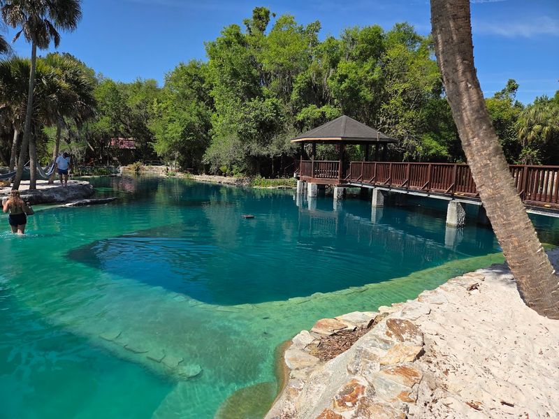 Devil's Den Prehistoric Spring, Williston