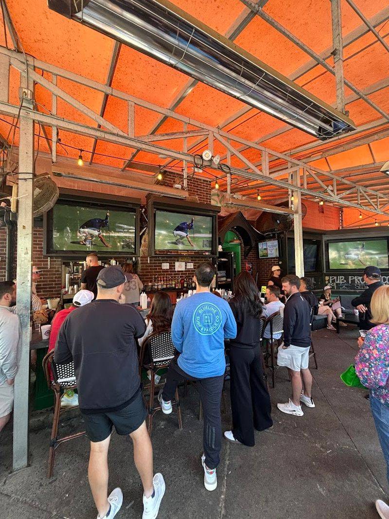 Selwyn Avenue Pub &mdash; Charlotte