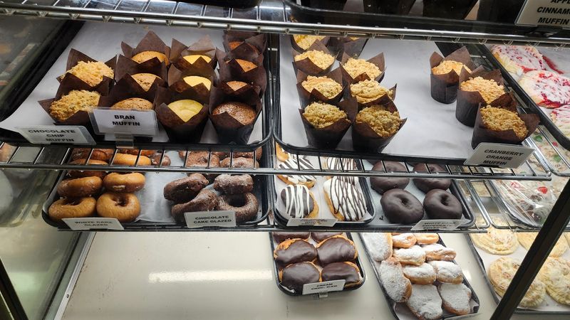 Achenbach's Pastries (Leola)