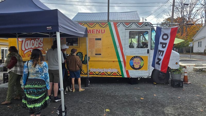 Los Lopez Taco Truck