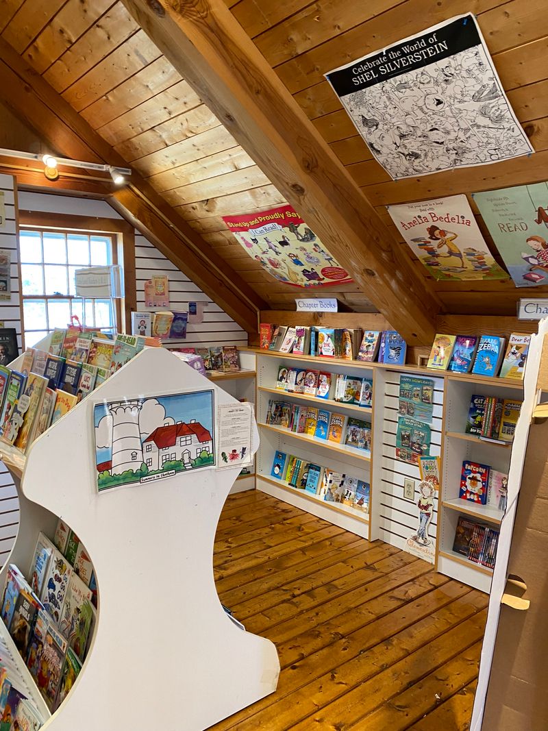 Where The Sidewalk Ends Bookstore