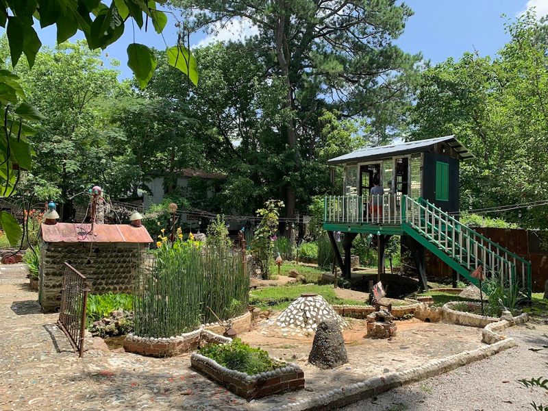Discover Folk Art at Paradise Garden