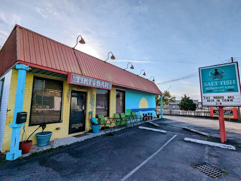 Salt Fish Restaurant and Tiki Bar (Carolina Beach, NC)