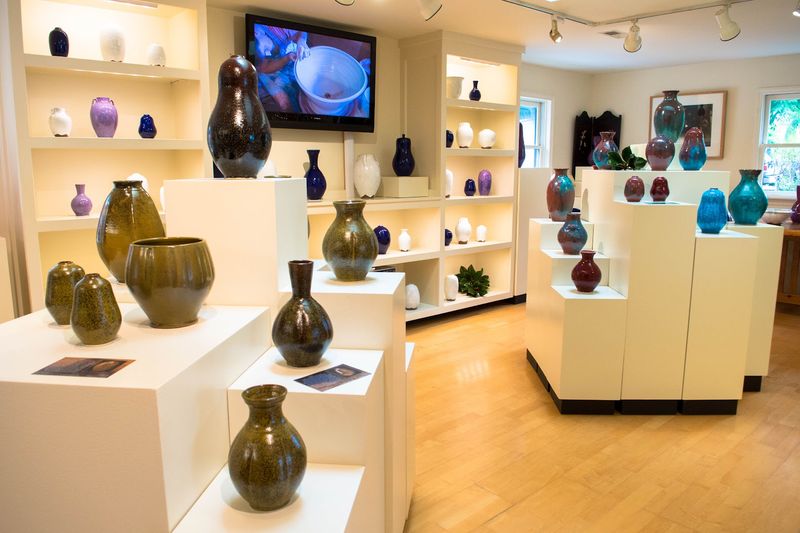 Master Potter's Contemporary Vision