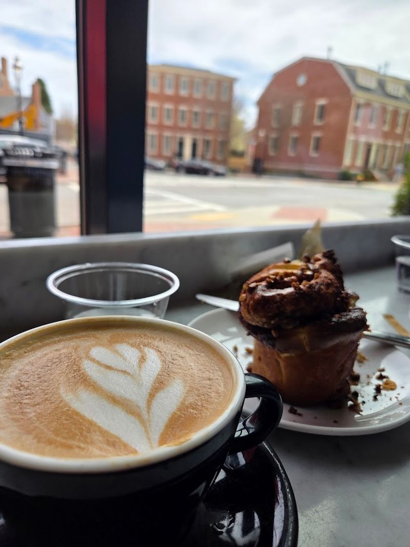 Tatte Bakery & Caf&eacute;