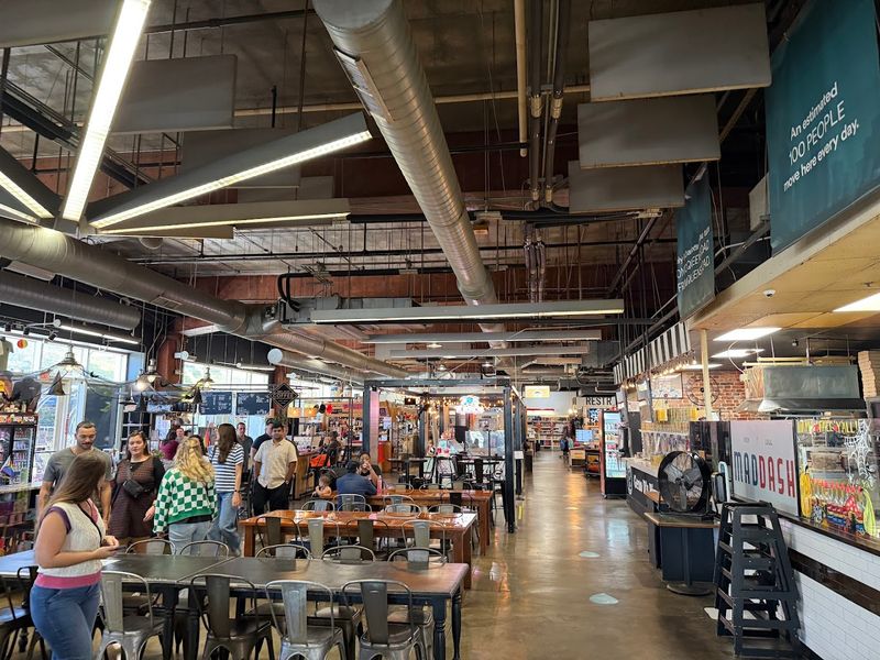 The Market at 7th Street