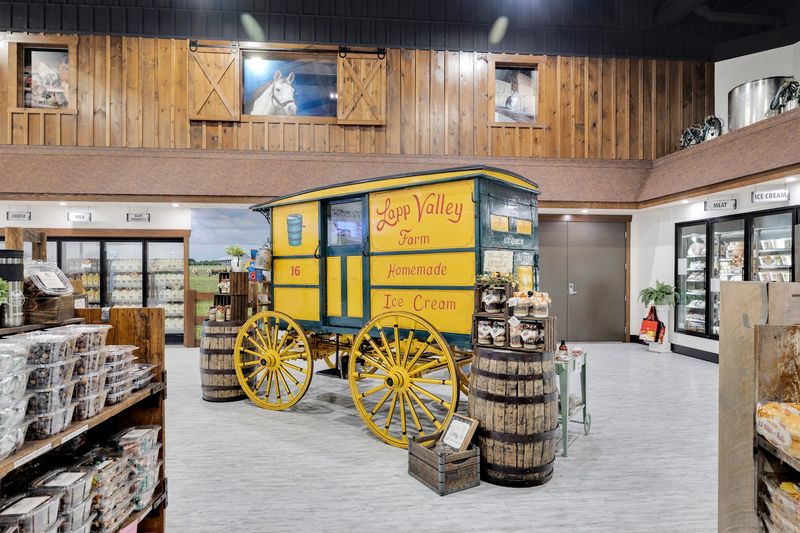 Lapp Valley Farm Creamery & Caf&eacute;