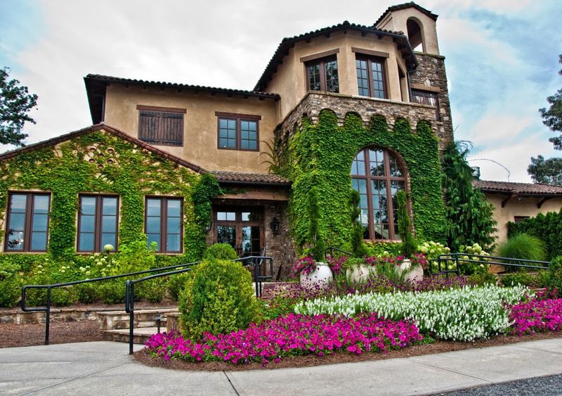 Montaluce Winery & Gardens