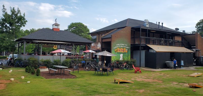 Lucky's Burger & Brew