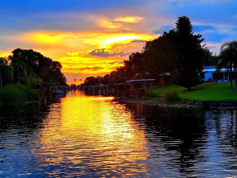 Night Airboat Rides at Everglades Holiday Park