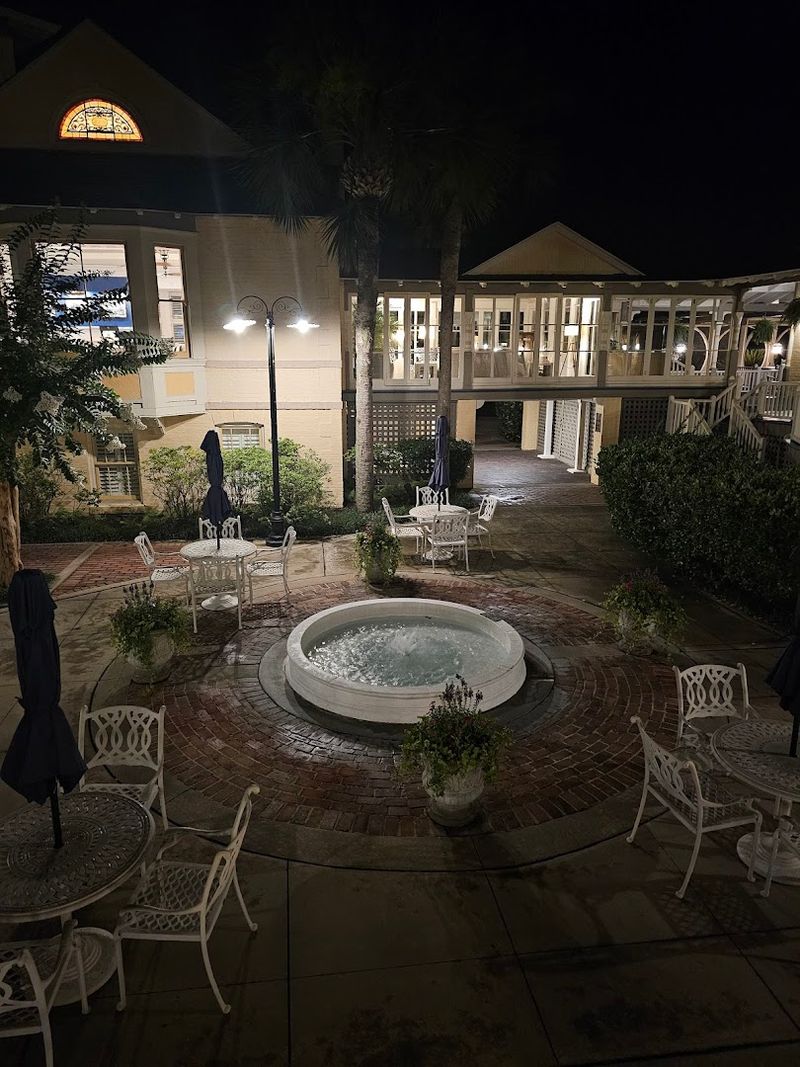 Jekyll Island Club Resort Ghost Tours &ndash; Jekyll Island, Georgia